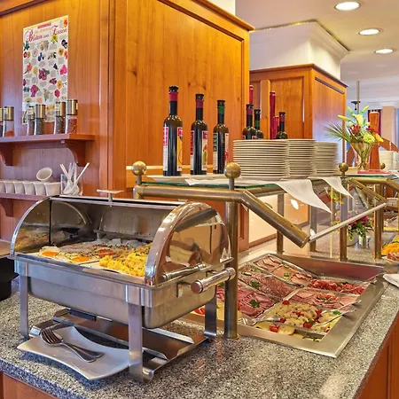 Bayerischer Hof In 4*