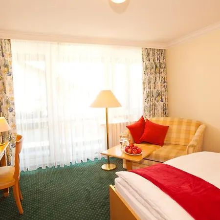 Bayerischer Hof In Hotel 4*
